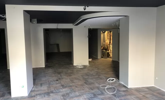 Rénovation en plâtrerie peinture d'un magasin à Saint-Galmier