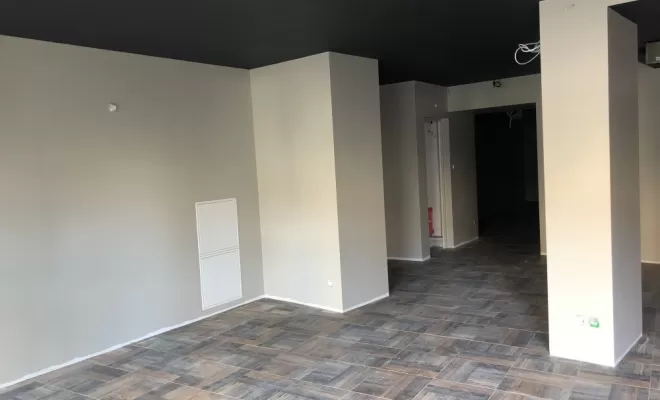 Rénovation en plâtrerie peinture d'un magasin à Saint-Galmier
