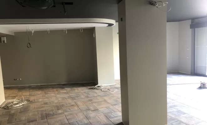 Rénovation en plâtrerie peinture d'un magasin à Saint-Galmier