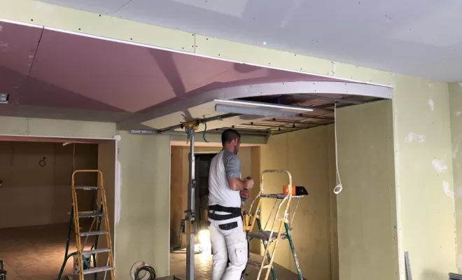 Rénovation en plâtrerie peinture d'un magasin à Saint-Galmier