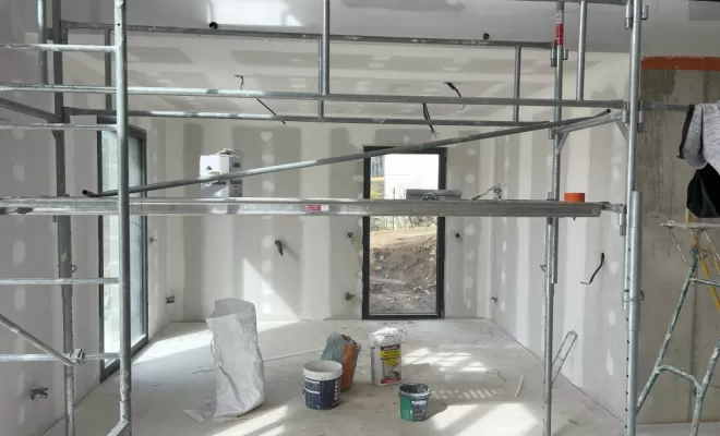 Peinture de finition à l'airless, maison neuve à Mornant