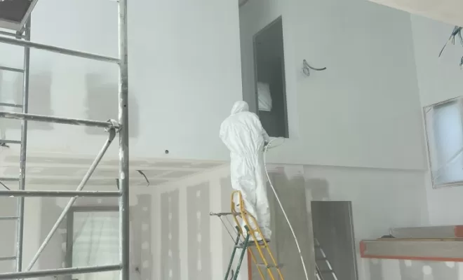 Peinture de finition à l'airless, maison neuve à Mornant